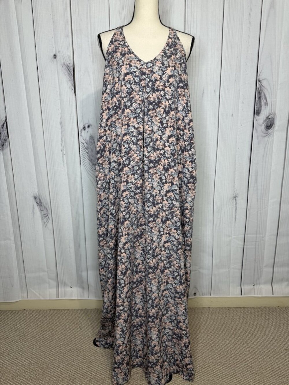 LoveStitch Long Floral Maxi Dress Sz L Pockets Purple Pink Racerback Beach